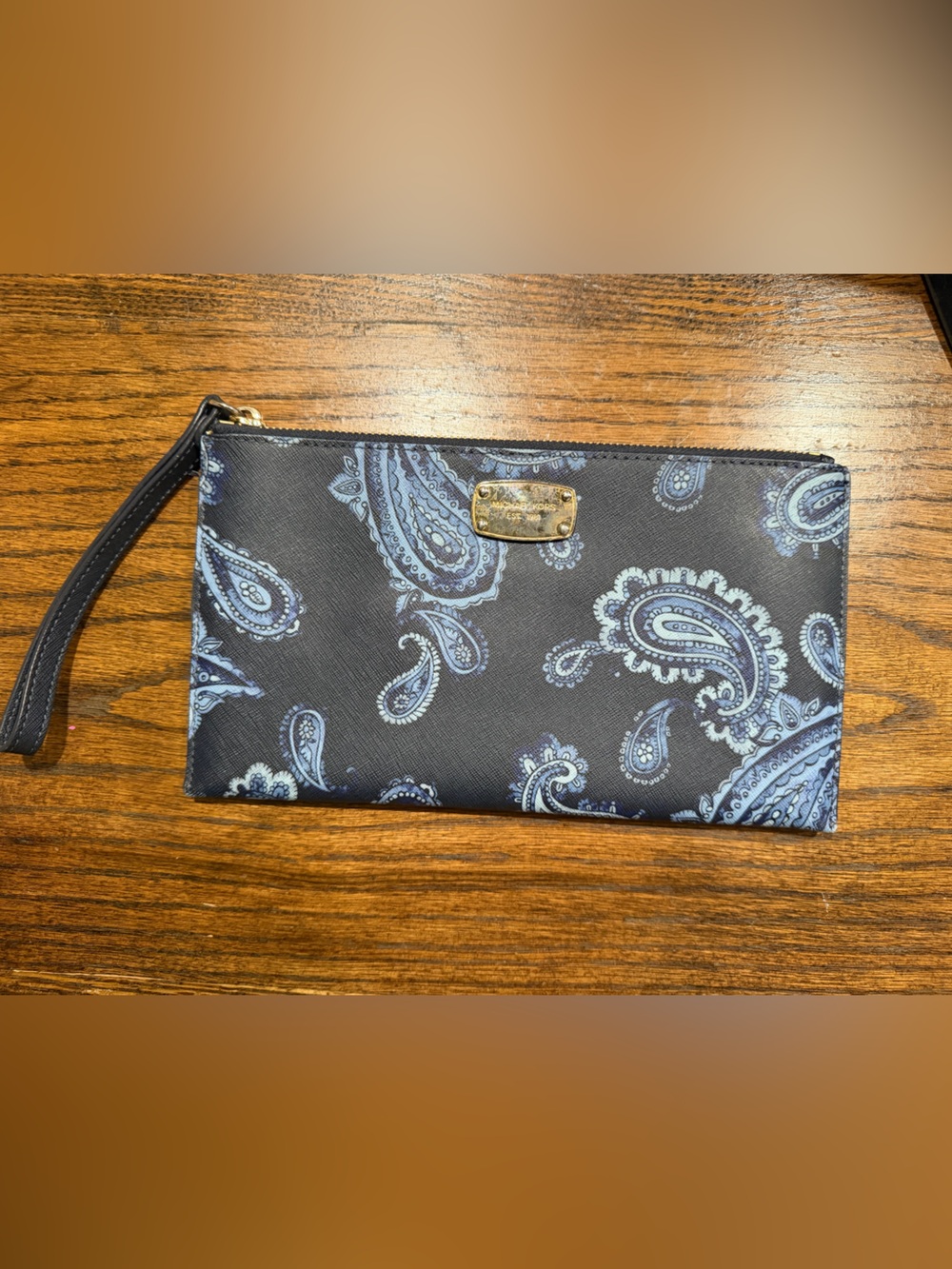 Michael Kors Navy Blue Paisley Wristlet Phone Case with Gold Plate